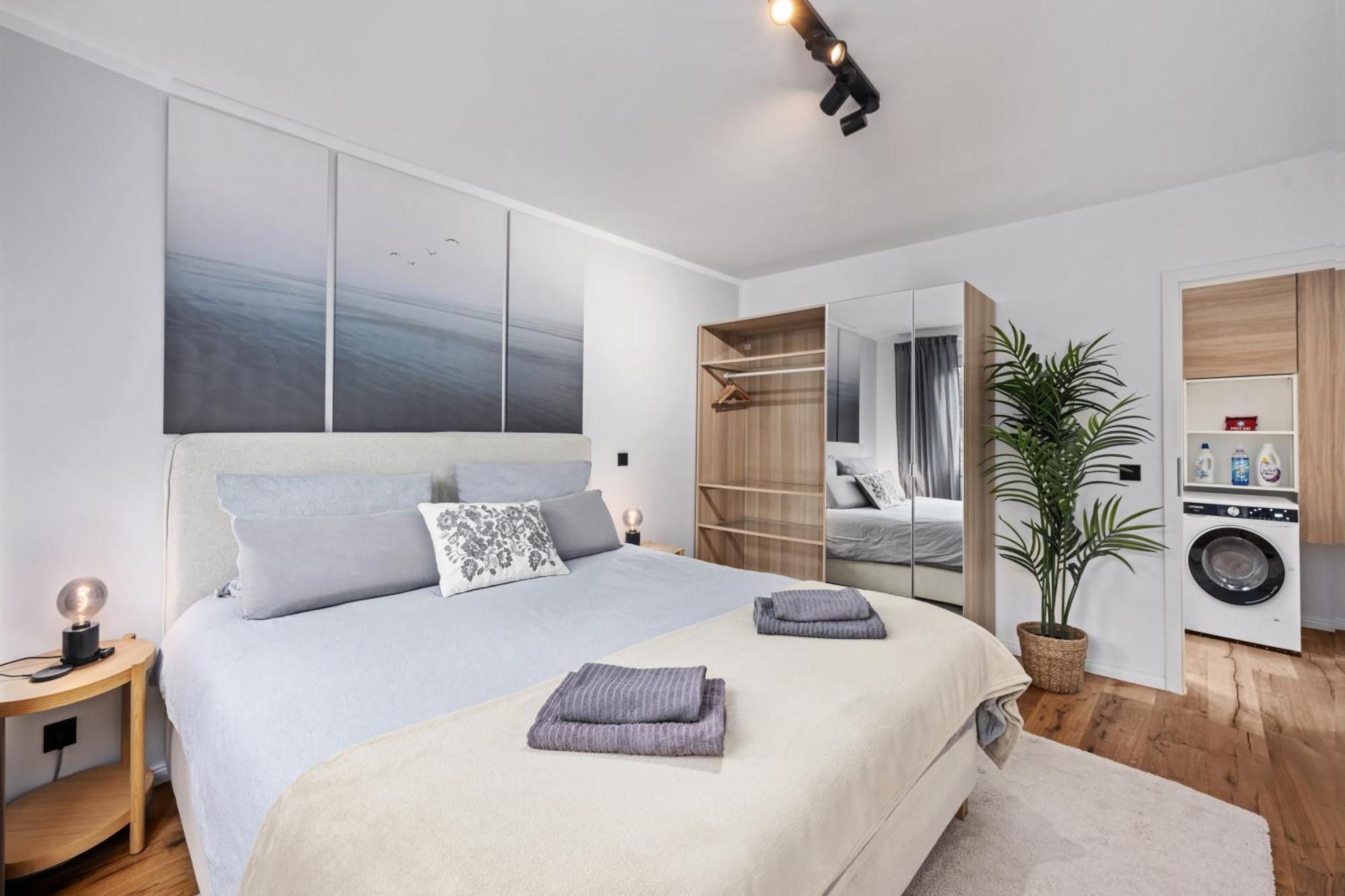 Edler Wohnraum Noble Stadtoase Mit Boxspringbett, Kaffeevollautomat, Lift & Parkplatz Chemnitz Esterno foto